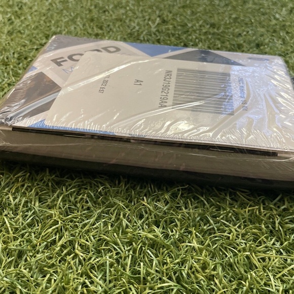 2022 Ford MUSTANG Coupe & Convertible Owners Manual - Picture 7 of 7